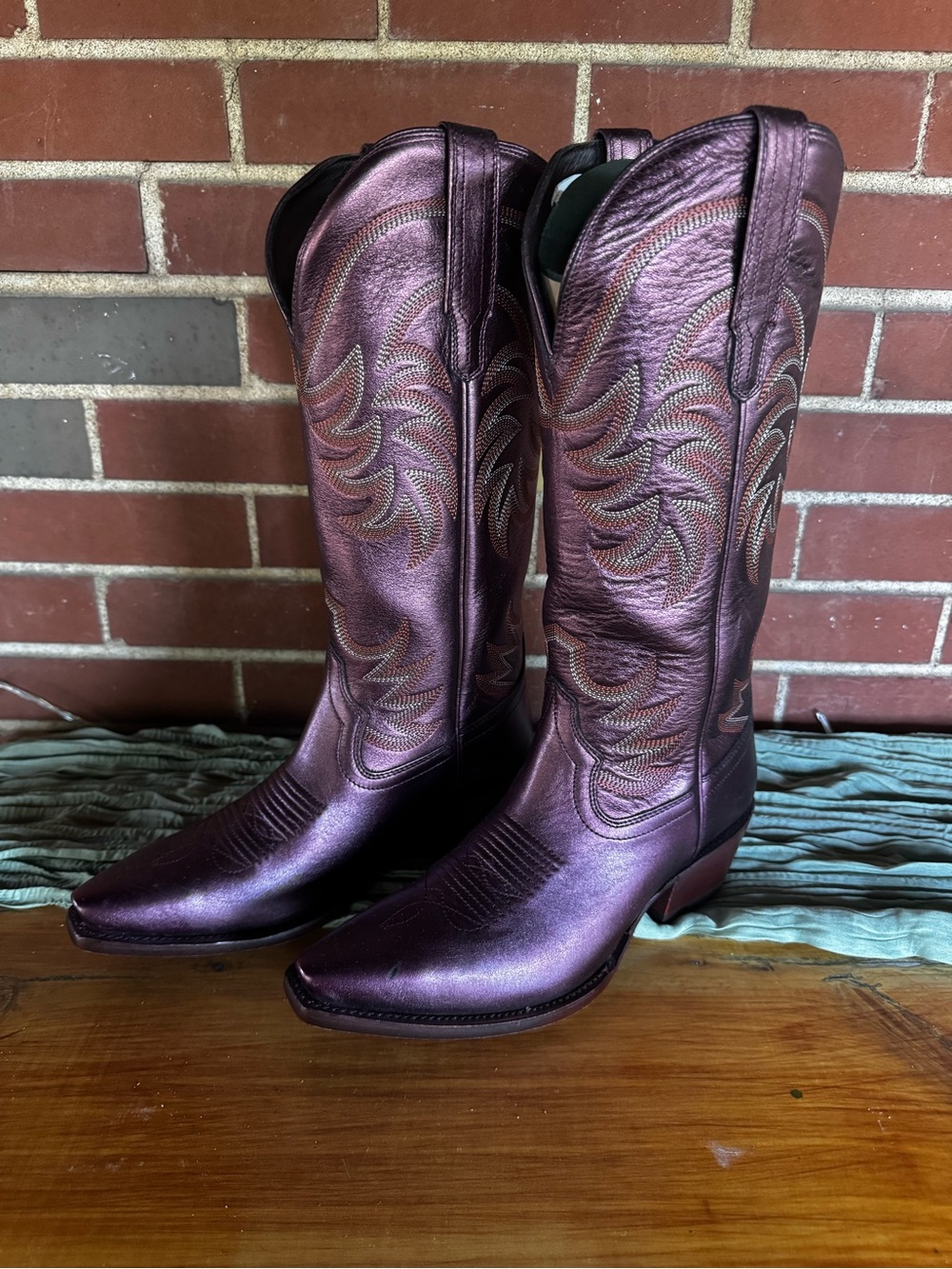 Tecovas Annie Women's Cowboy Boots Size 8 **Limited Edition Berry**